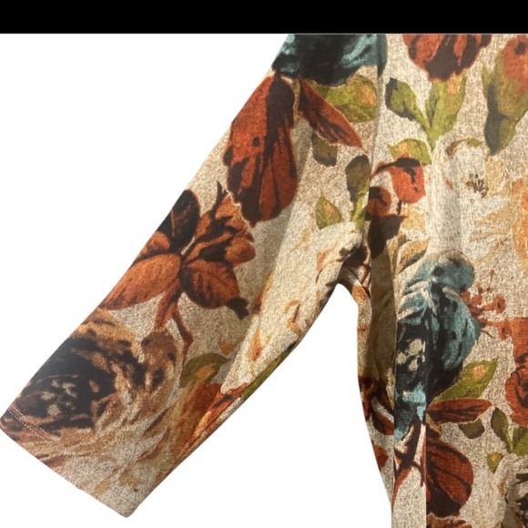 Laura Petite Fall-Themed Cardigan - Size Medium - Picture 3 of 3